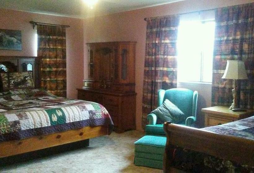패밀리 룸, The Branded Calf Bed & Breakfast