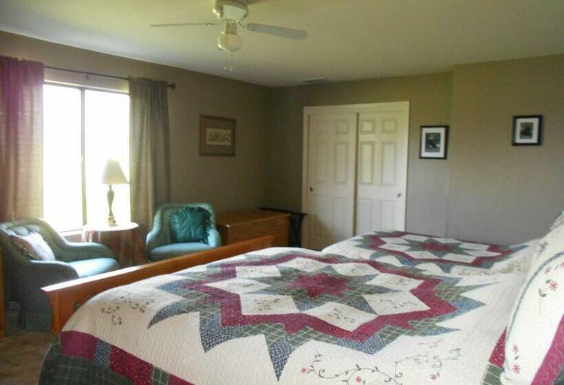 패밀리 룸, The Branded Calf Bed & Breakfast