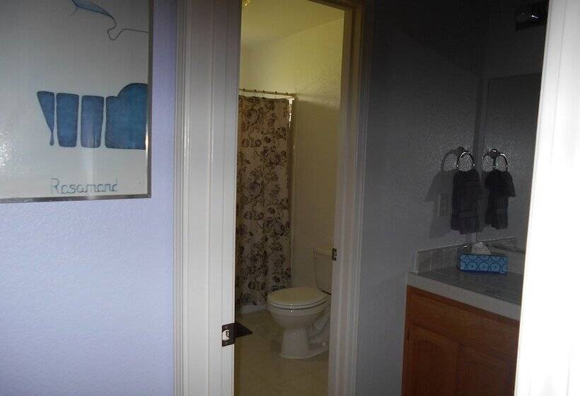 패밀리 룸, The Branded Calf Bed & Breakfast