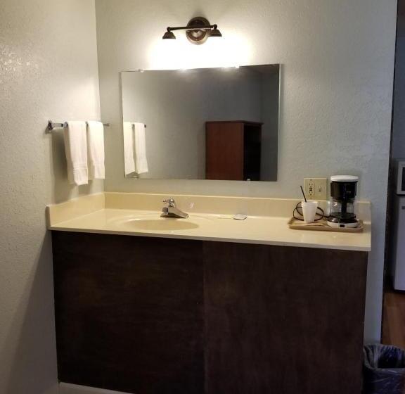 Номер Стандарт, Wolds Motel   Mt. Pleasant