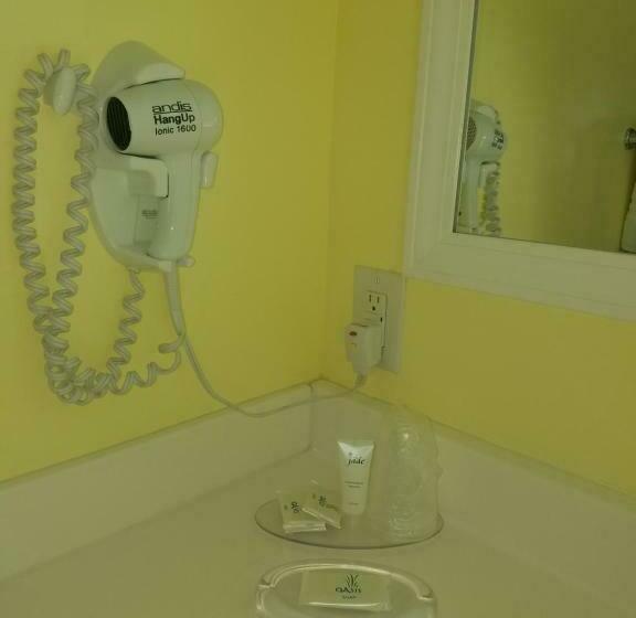 اتاق استاندارد با تخت بزرگ, A Holiday Motel   Maggie Valley