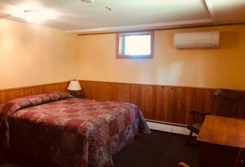 Семейный Номер, Gray Ghost Inn