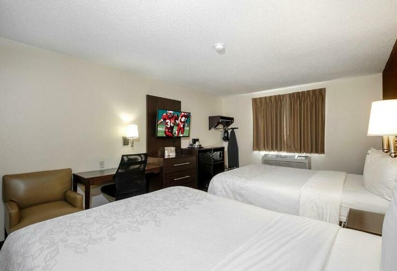 Номер Deluxe, Red Roof Inn Plus+ & Suites Malone