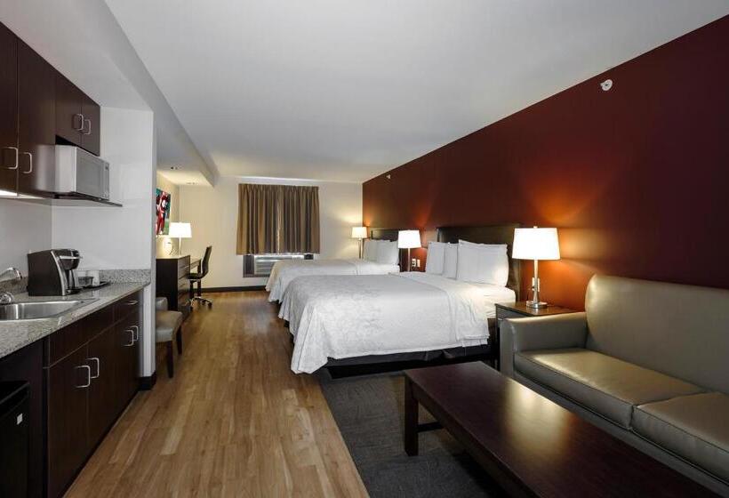 Люкс Адаптированный для Инвалидов, Red Roof Inn Plus+ & Suites Malone