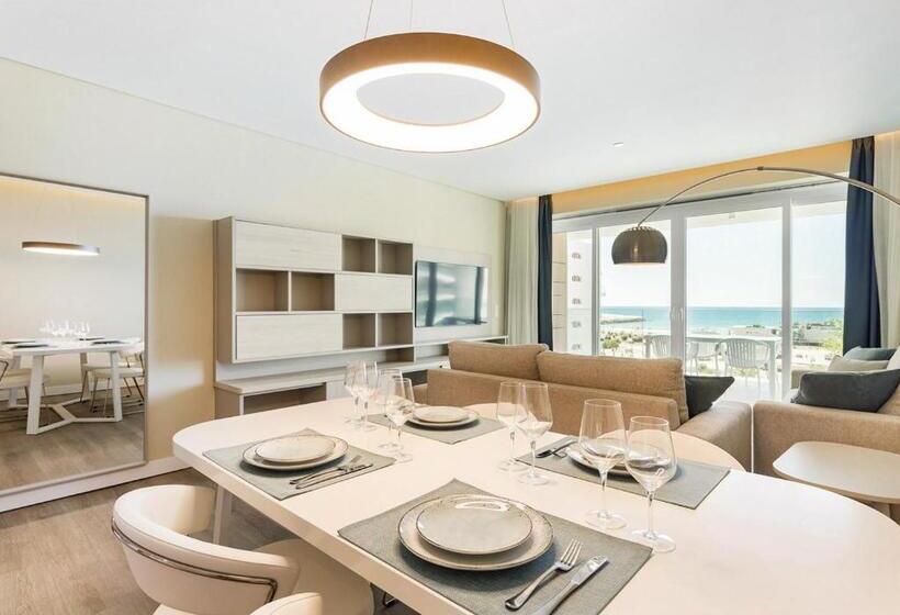Апартаменты 4 Спальни, Dom Pedro Residences
