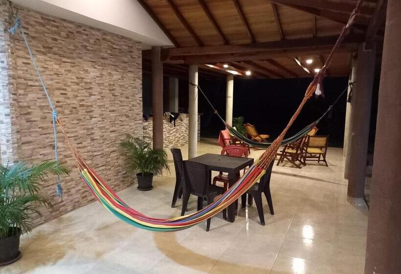 Quarto Familiar, Palmeras De Punta Tritón, Isla Fuerte