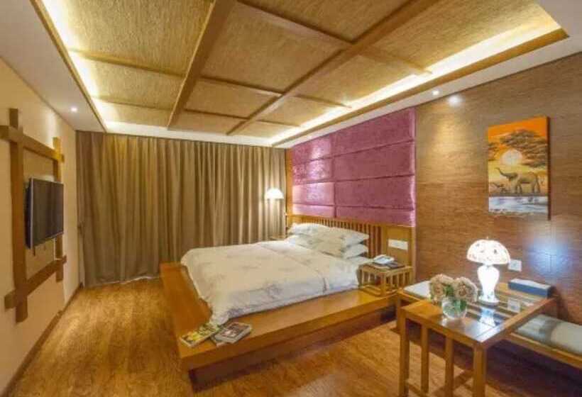 Romantic Room, Bluesky Hotel & Resort