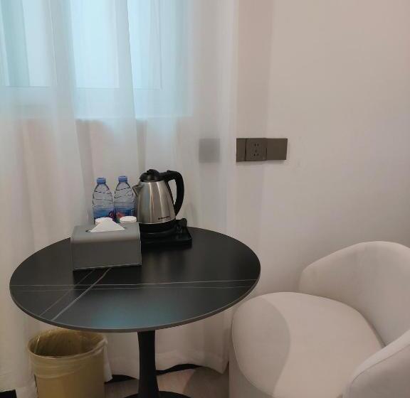 高级大房间, Shanghai Ange Hotel   Next To Longyang Road Subway Station, Near New Internatonal Expo Center