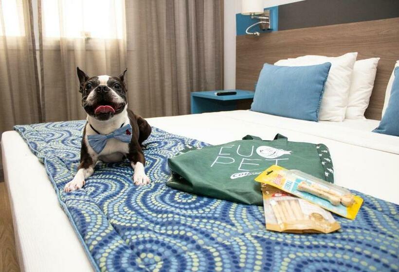 디럭스 룸 킹사이즈 침대, Hilton Garden Inn Santo Andre