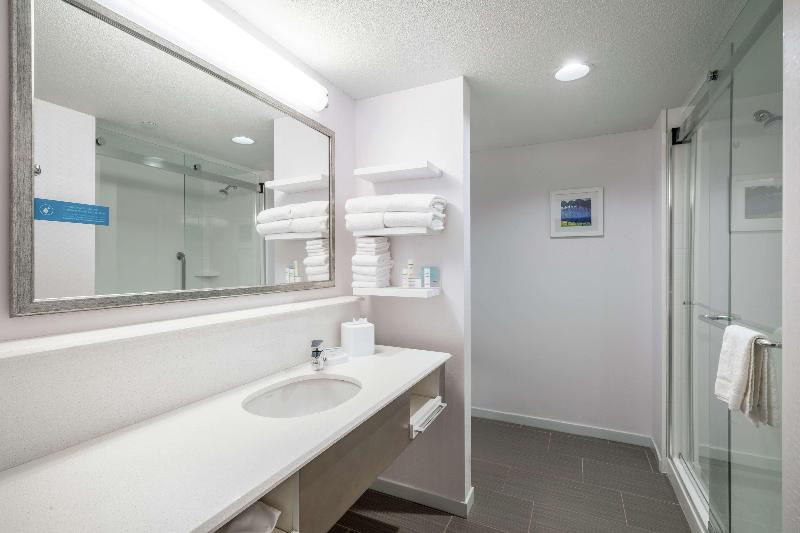 Стандартный Номер Кровать Кинг, Hampton Inn & Suites Newburgh Stewart Airport