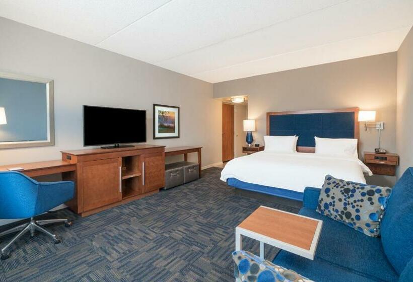 Стандартный Номер Кровать Кинг, Hampton Inn & Suites Newburgh Stewart Airport