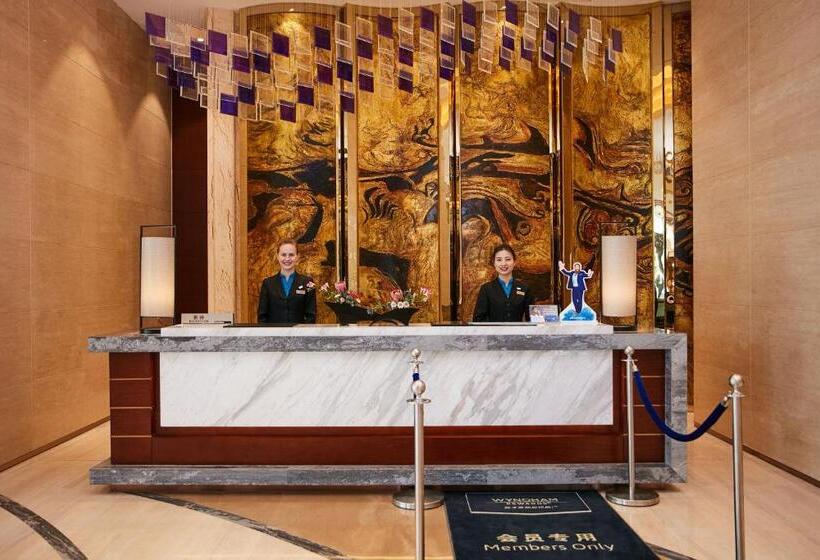 Люкс Кровать Кинг, Wyndham Jingzhou