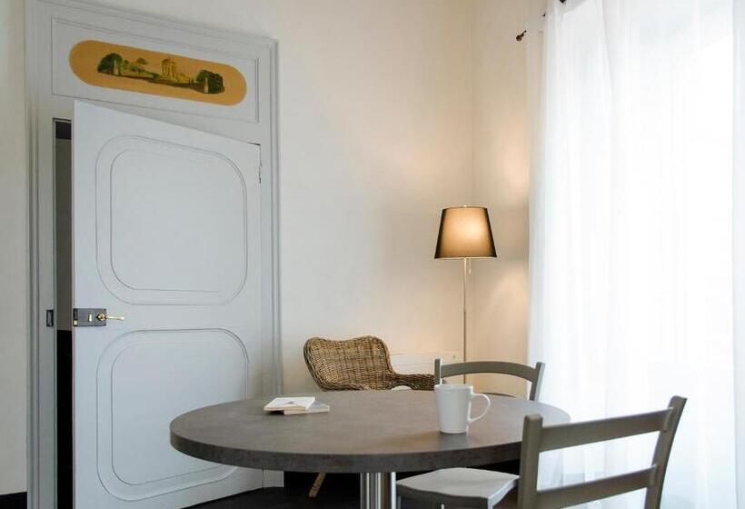 标准间, Palazzo Melfi