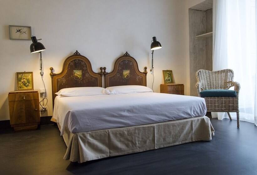 套房, Palazzo Melfi