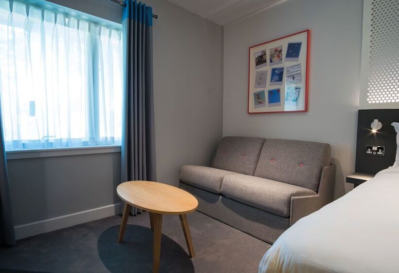 Представительский семейный номер, Lodge At Solent