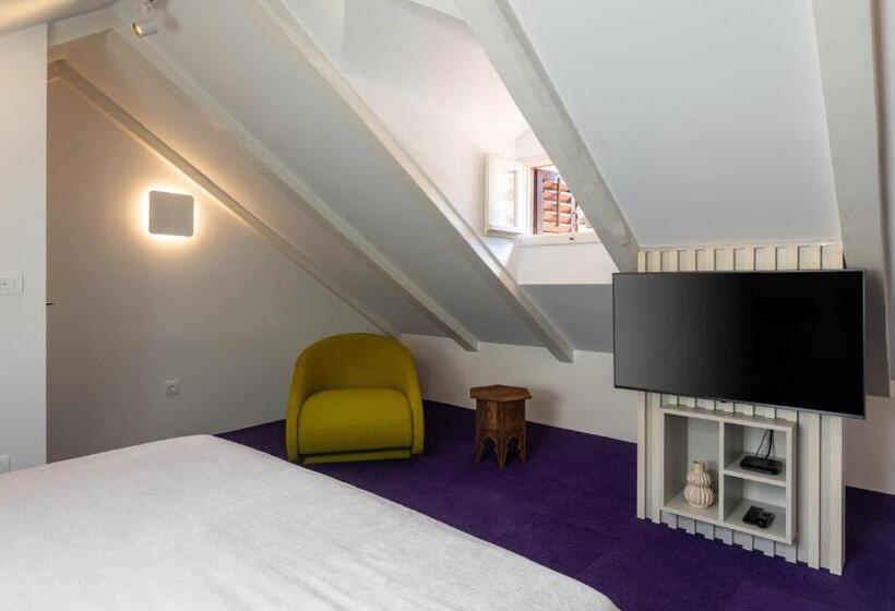 חדר דלוקס, Apartments And Rooms Lejletul