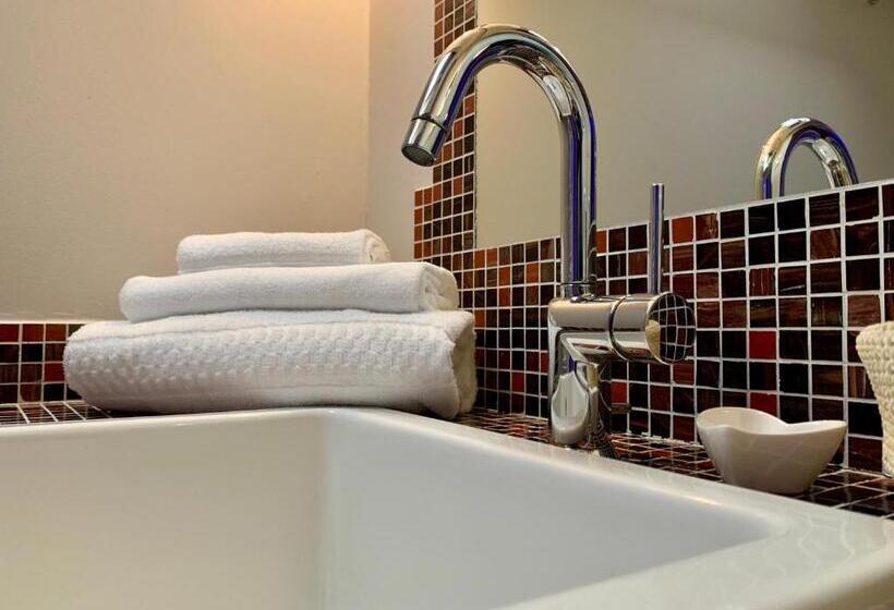 Полулюкс, Porta Ronca   B&b, Suites & Apts
