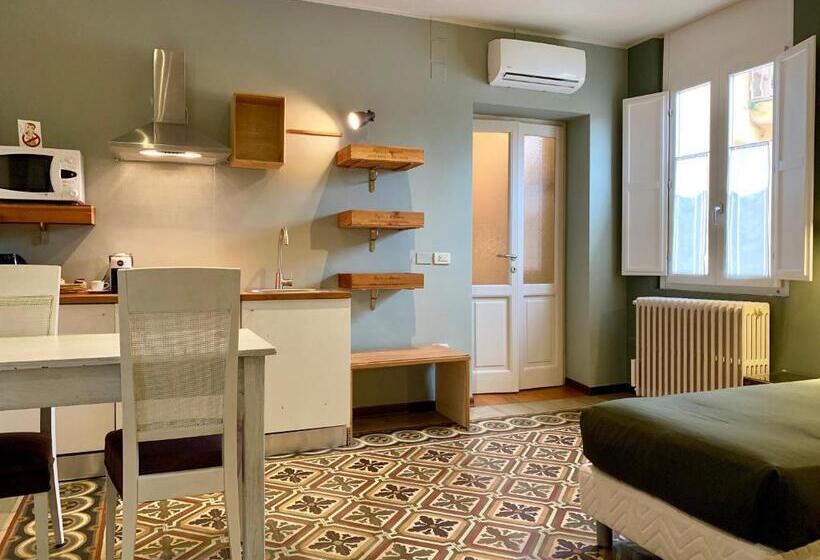 Студио Стандарт с Балконом, Porta Ronca   B&b, Suites & Apts