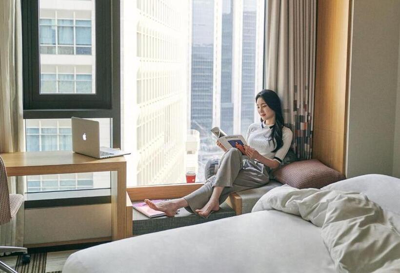 Полулюкс Кровать Кинг, Aloft Seoul Myeongdong