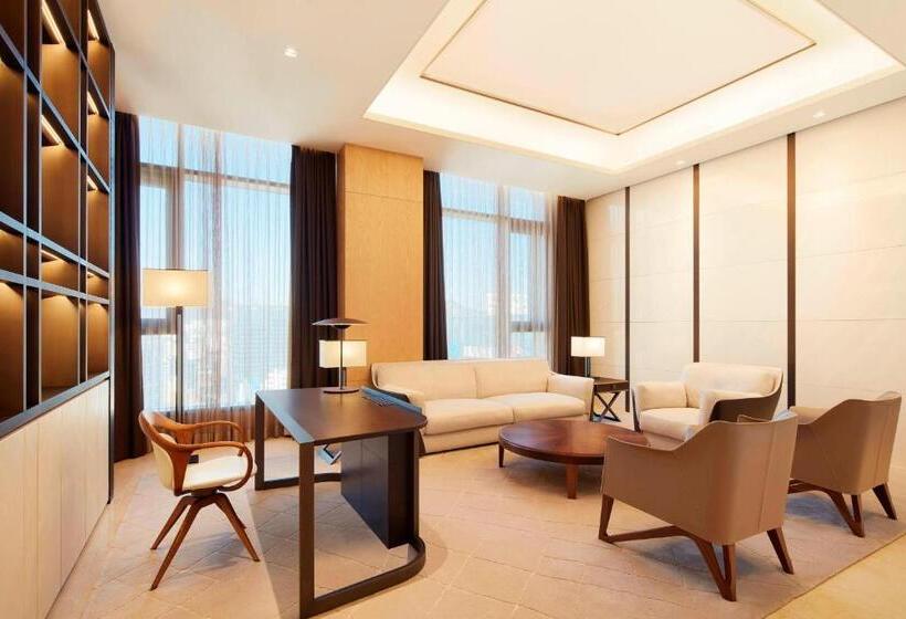 Президентский Люкс, Aloft Seoul Myeongdong