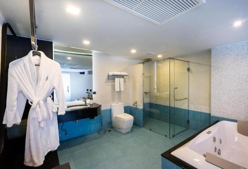 스위트, Blue Boat Hotel Jc