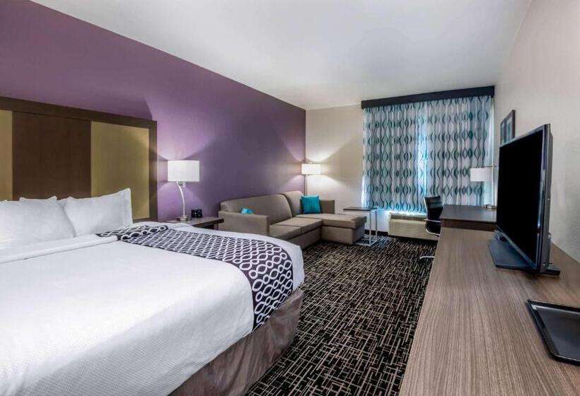 Family Suite, La Quinta By Wyndham Pampa