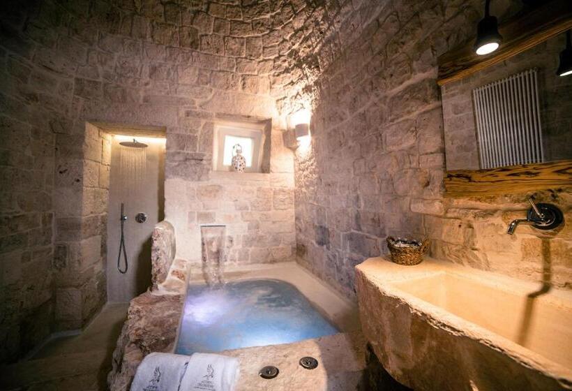 سوئیت با وان آب گرم, Resort La Corte Dell Astore  Wild In Style Resort