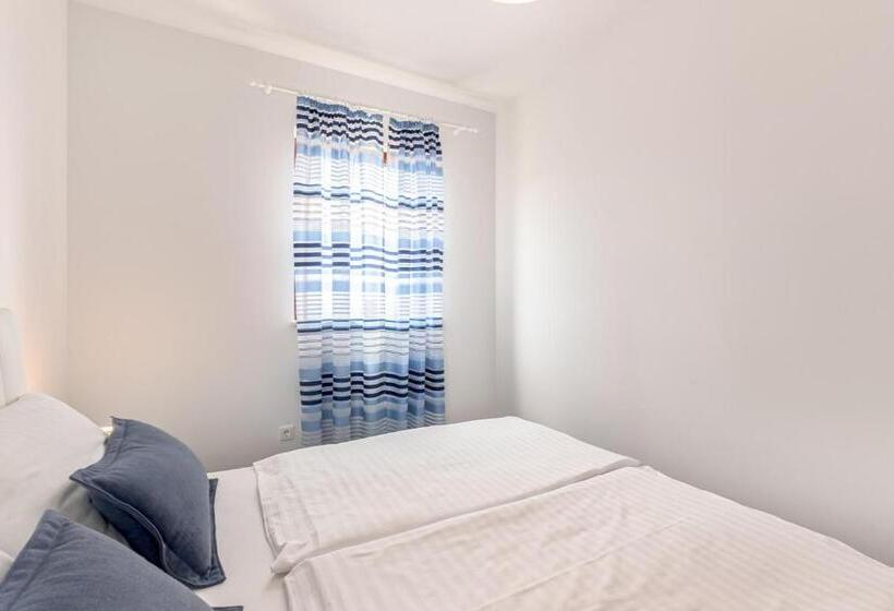 آپارتمان 1 خوابه, Apartments Rina
