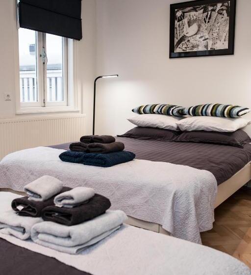 Четырехместный Номер Deluxe, Kuwadro Guesthouse Centrum