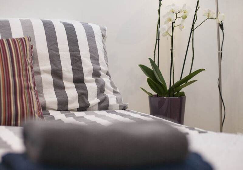 Четырехместный Номер Deluxe, Kuwadro Guesthouse Centrum