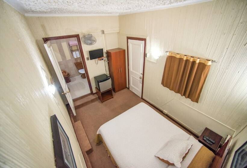 اتاق استاندارد, Sahara Inn