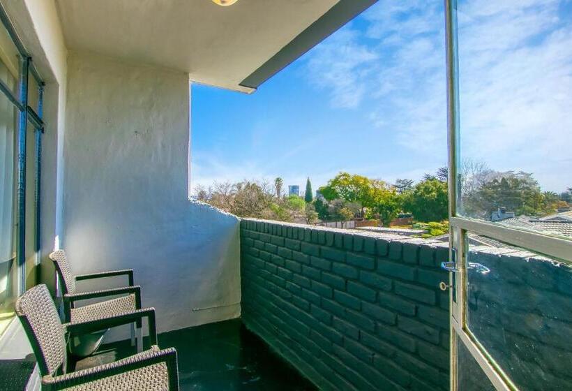 דירת חדר סופריור, Bm Gardens