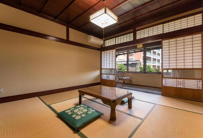 Четырехместный Номер Стандарт, Kadokyu Ryokan