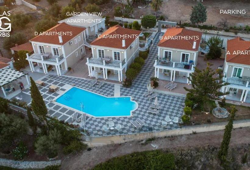 带花园景观的标准工作室, Garbis Villas & Apartments