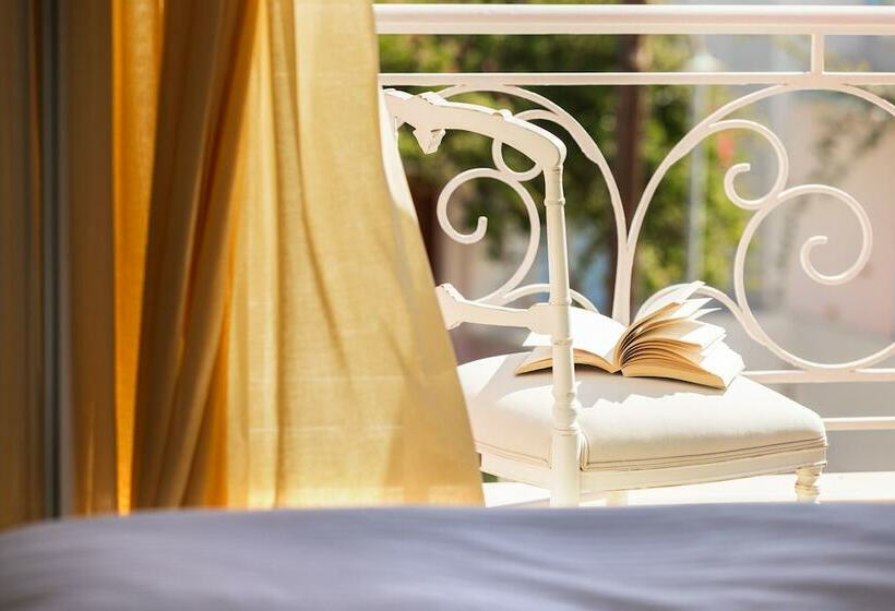 高级套房带海景, Tinos Resort