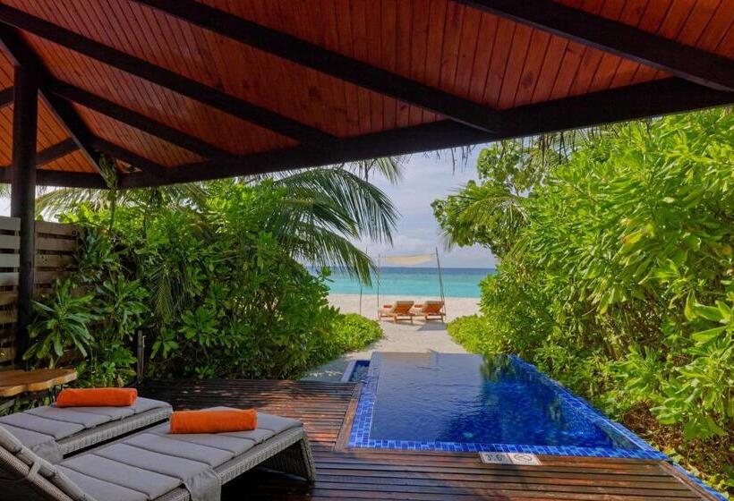 Вилла с 1 спальней и бассейном, Grand Park Kodhipparu Maldives   Child Stay & Eat Free Until 30 Nov 2024