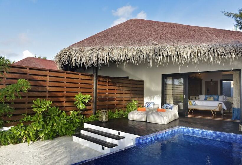 Вилла с 1 спальней и бассейном, Grand Park Kodhipparu Maldives   Child Stay & Eat Free Until 30 Nov 2024