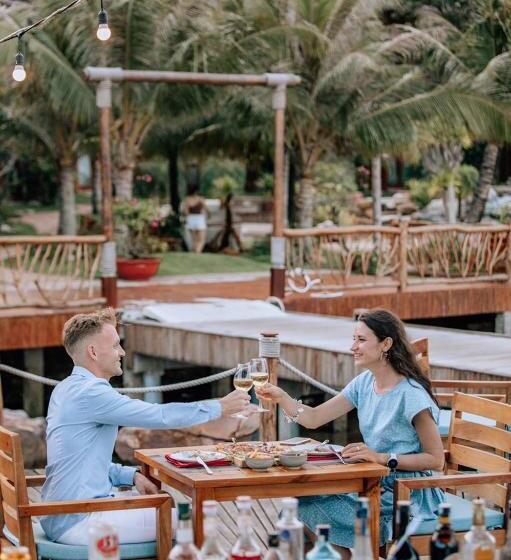 اتاق استاندارد با چشم‌انداز باغ, Rocks Beach Boutique