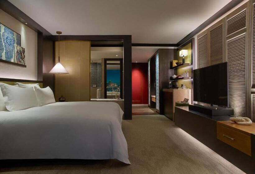 Люкс, Rosewood Phnom Penh