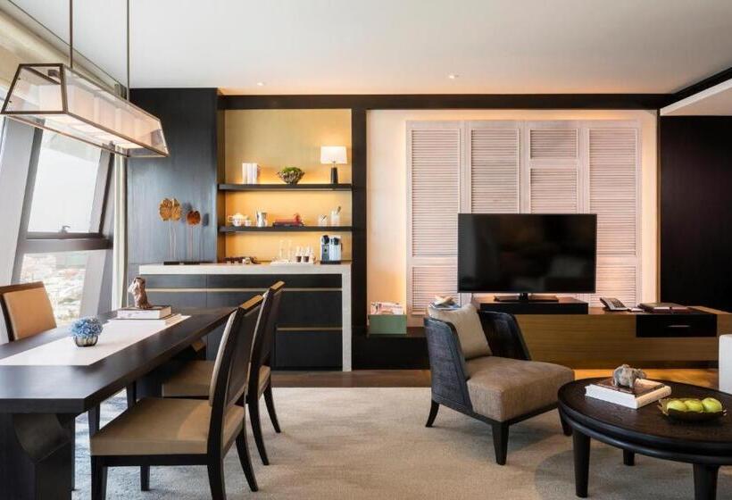 Номер Премиум, Rosewood Phnom Penh