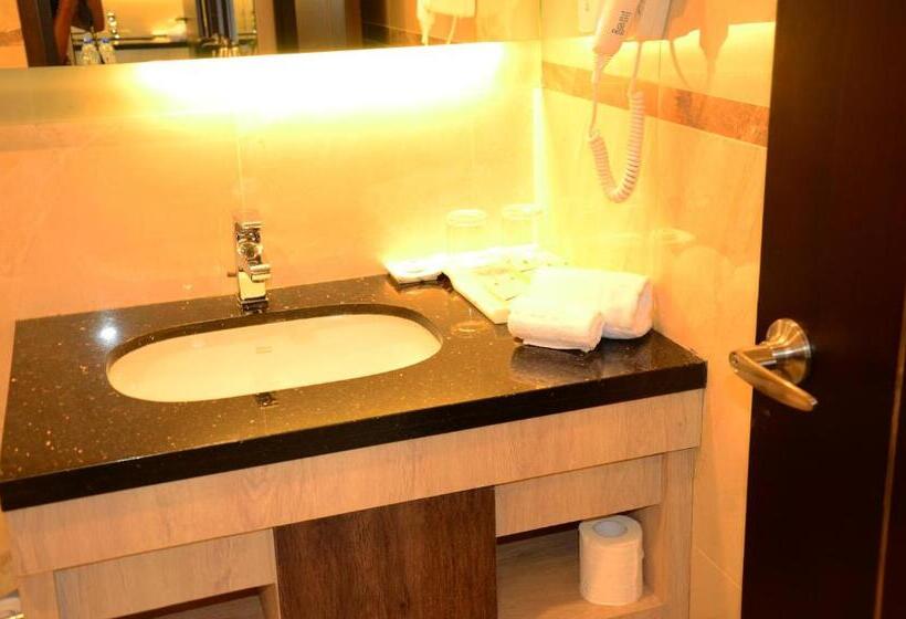 Номер Superior, Nagoya Hill Hotel Batam