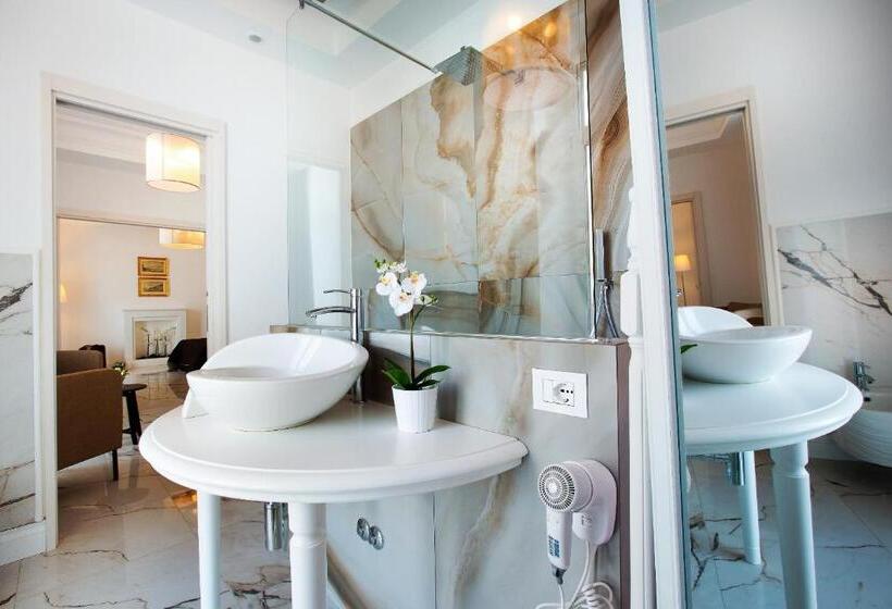 جناح, Palazzo Murrano   Adults Only