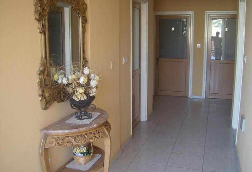 Апартаменты 1 Спальня, Rantzo Holiday Apartments