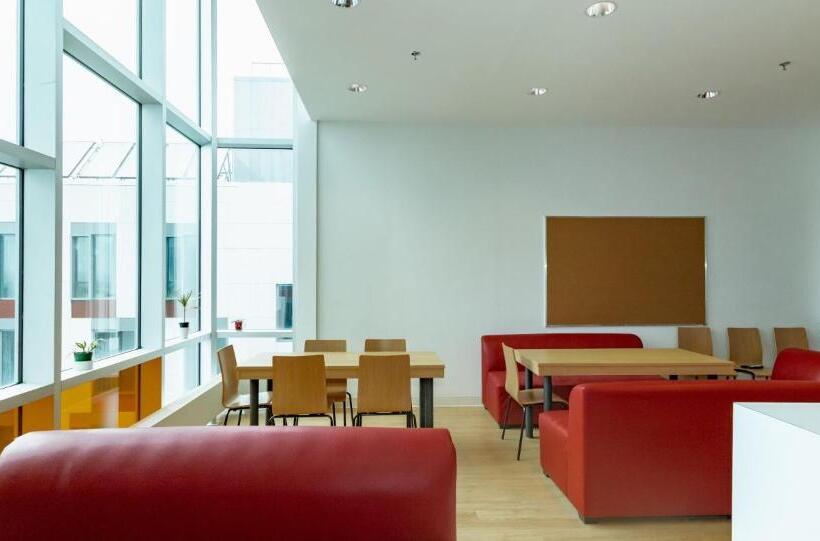 침실 2개 스위트, Dalhousie University Accommodations