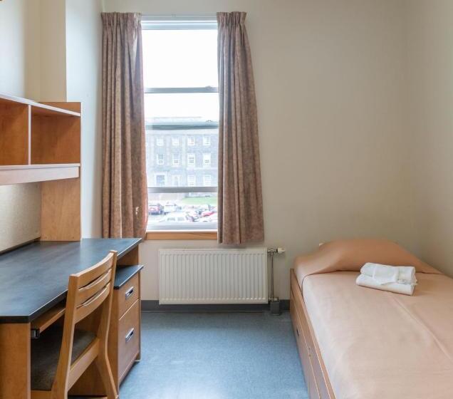 스탠다드 싱글 룸 공동욕실, Dalhousie University Accommodations