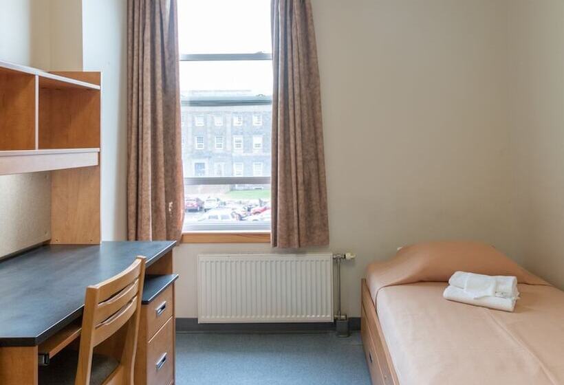 스탠다드 싱글 룸 공동욕실, Dalhousie University Accommodations