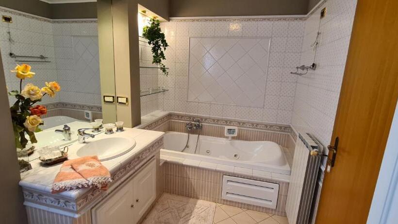 اتاق خانوادگی, B&b Isonzo