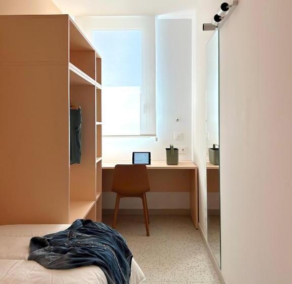 اتاق استاندارد یک نفره, Loop Homes Tower Burjassot