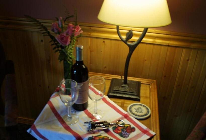 带2个卧室的套房, Arden Forest Inn