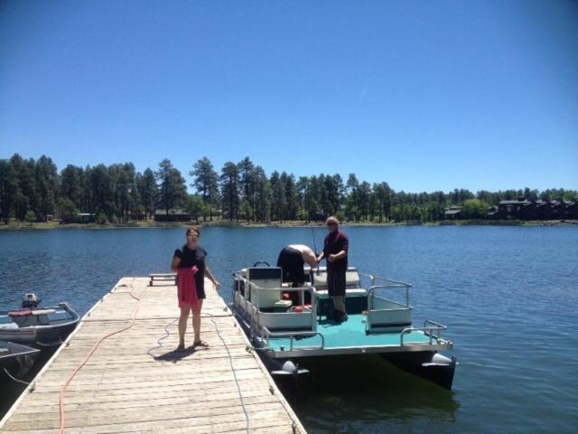 1 Bedroom Apartment Lake View, Rainbows End Fishing Resort